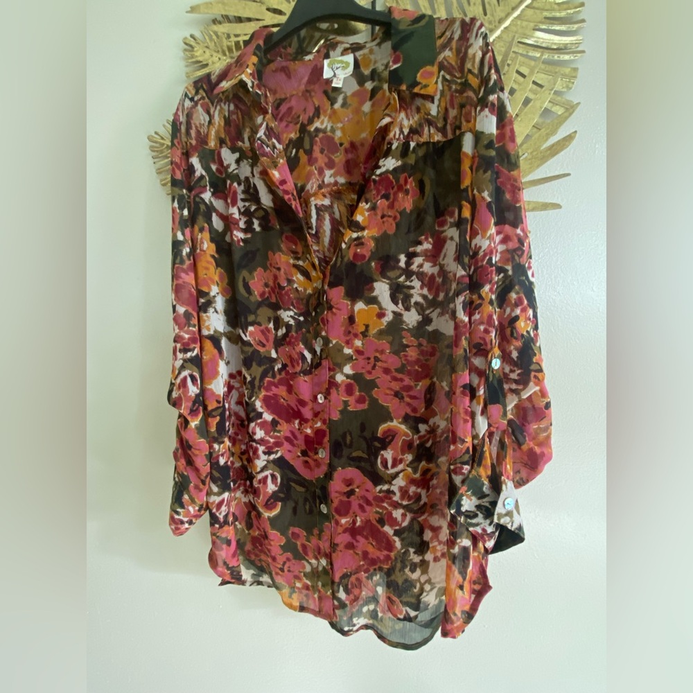 Fig and Flower Vibrant Floral Button Down Shirt